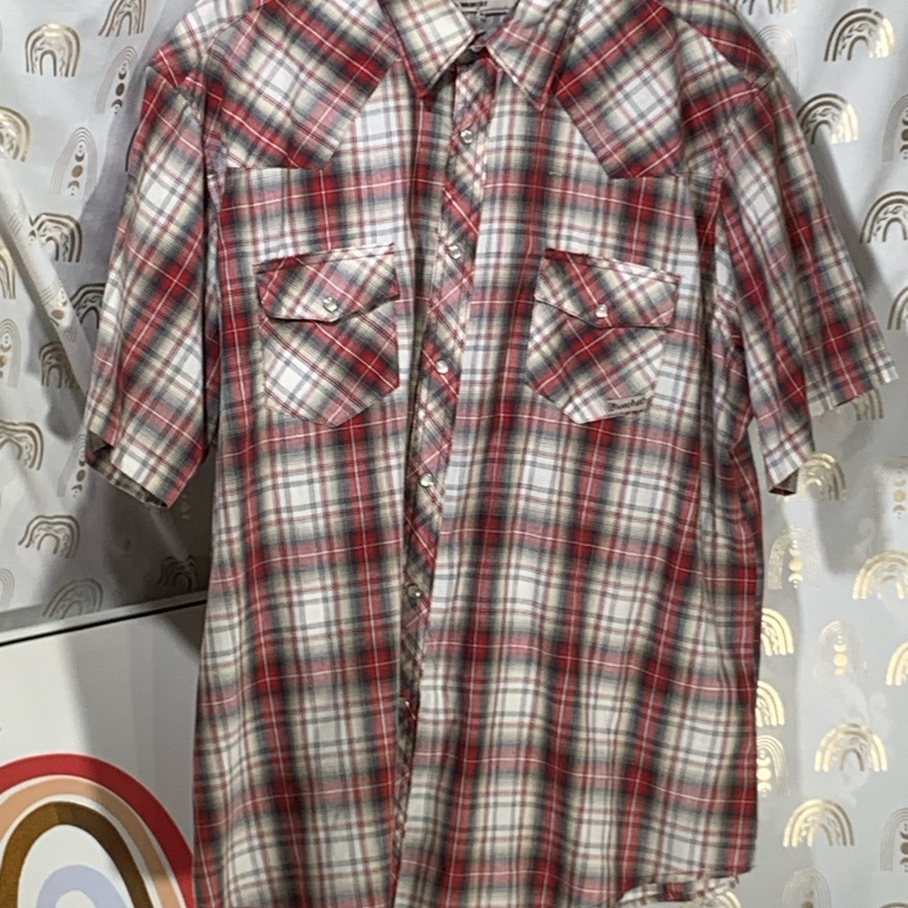 Wrangler Red and Gray Plaid Button Down Shirt
